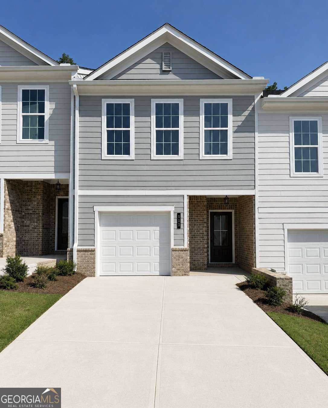 111 Greenview Court Property Photo 1
