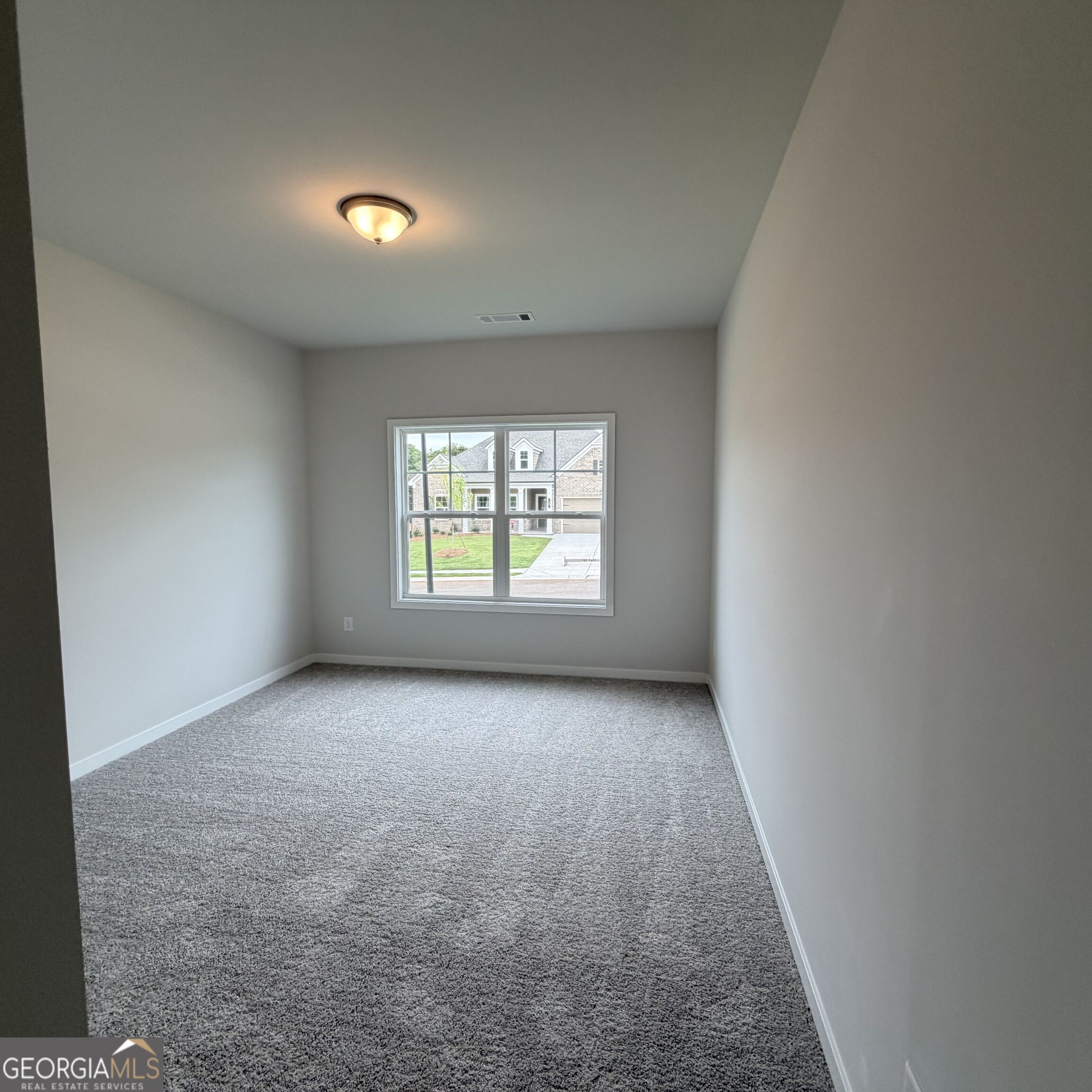32 Piney Grove Court Property Photo 11