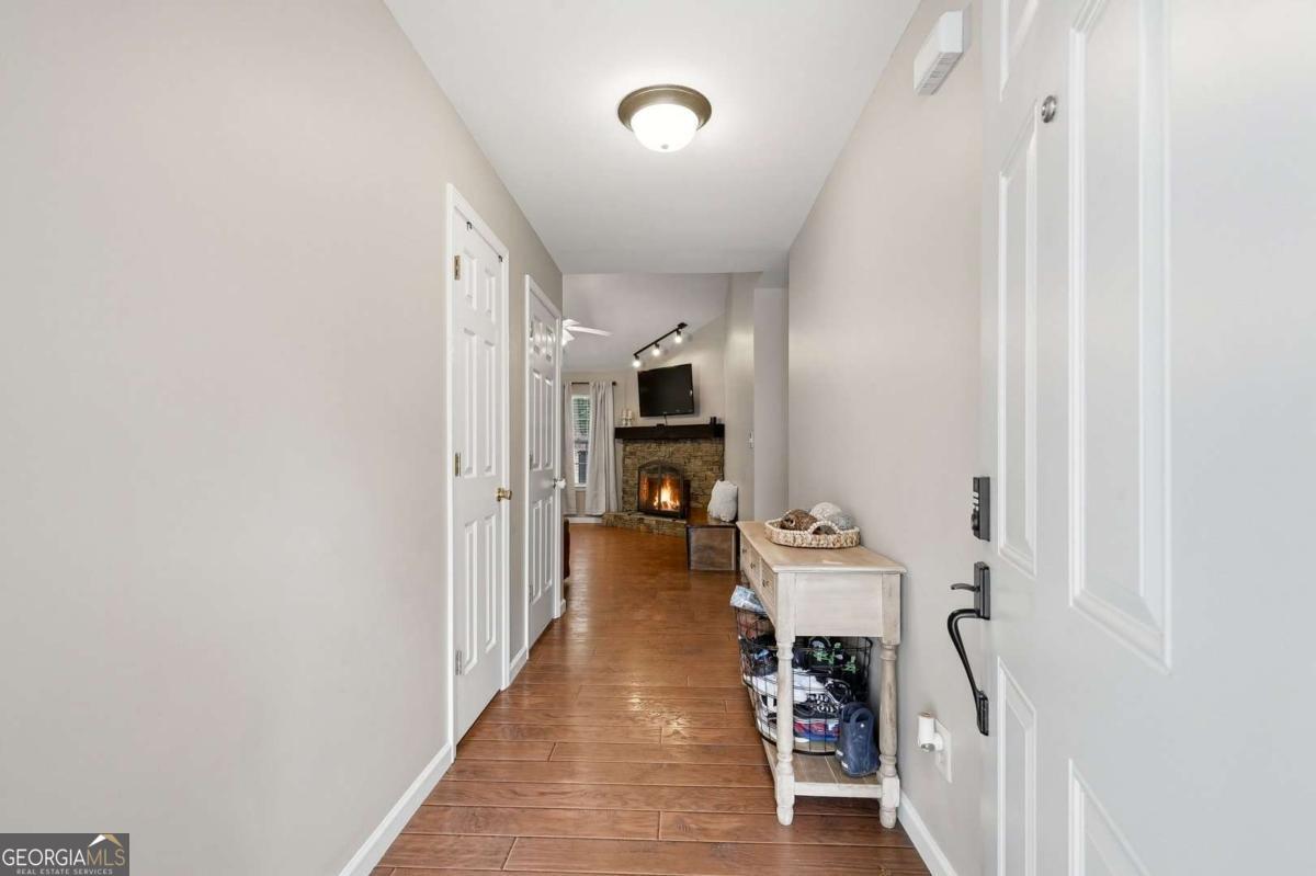 5480 Amber Cove Way Property Photo 4