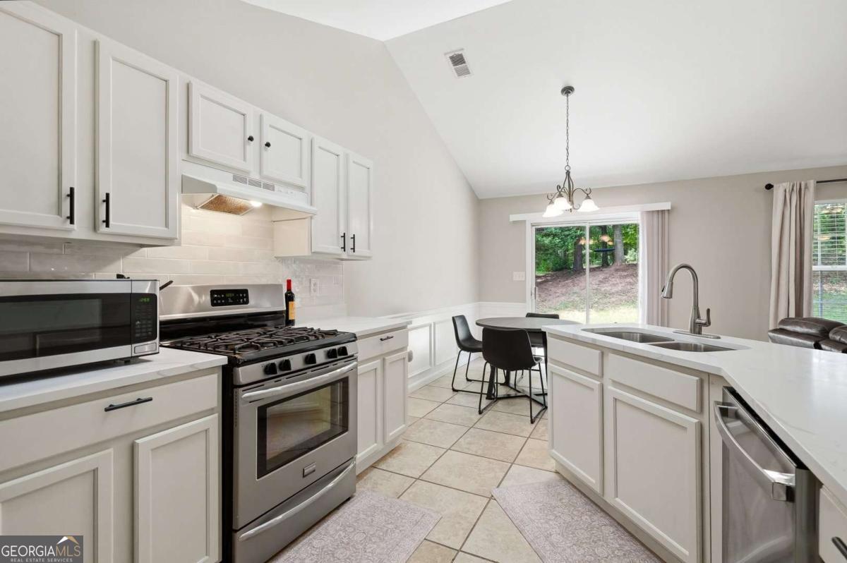 5480 Amber Cove Way Property Photo 11