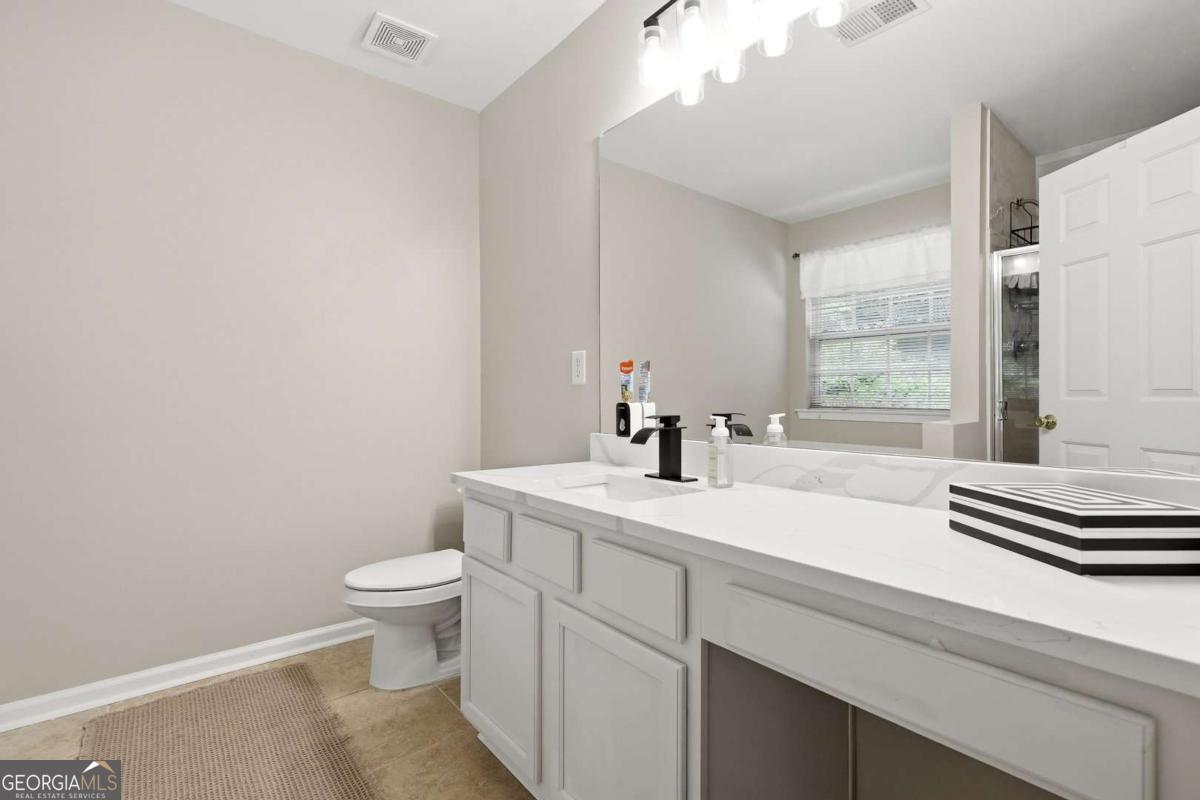 5480 Amber Cove Way Property Photo 15