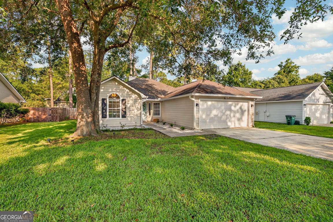 312 E Hallowes Drive Property Photo 3