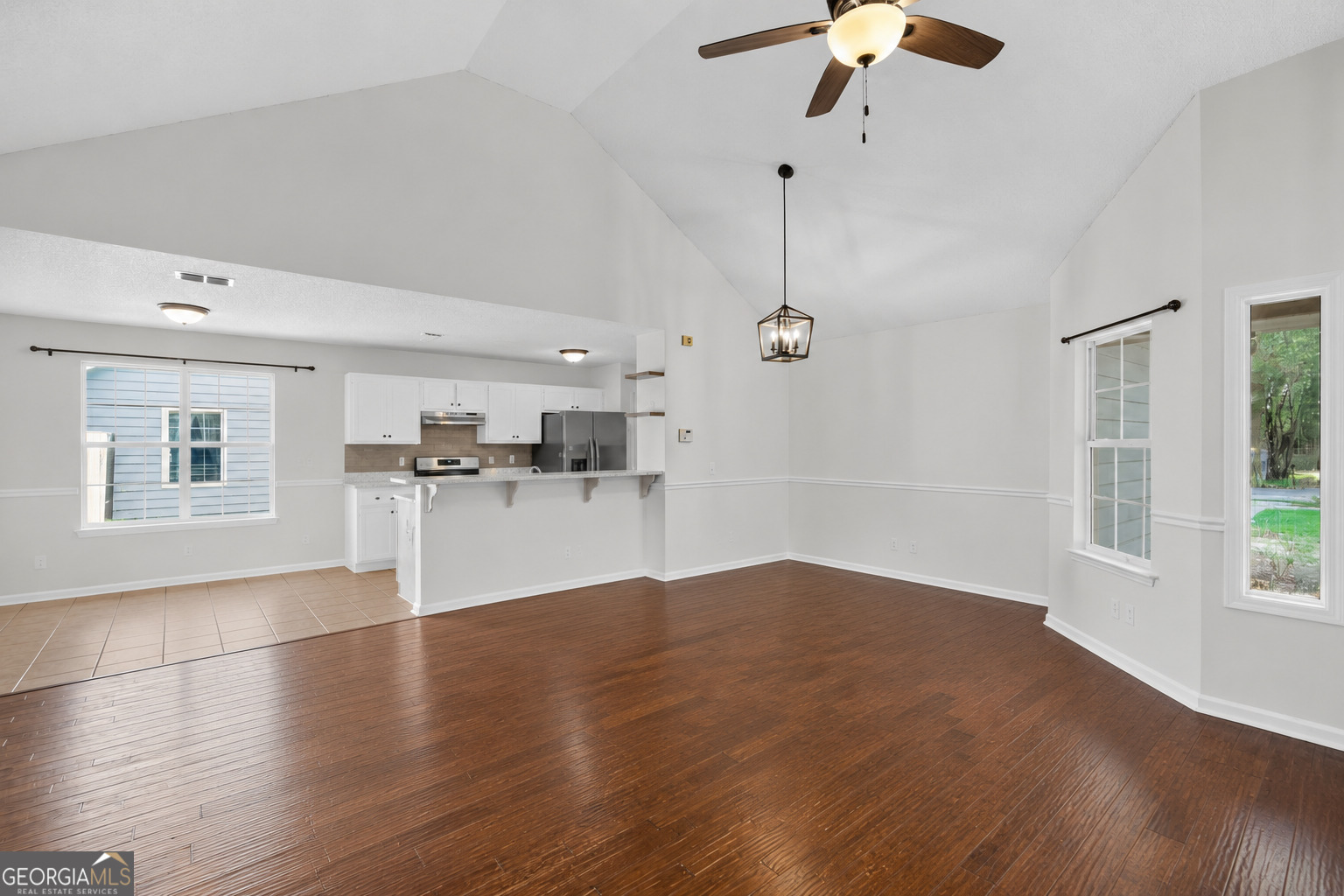 312 E Hallowes Drive Property Photo 13
