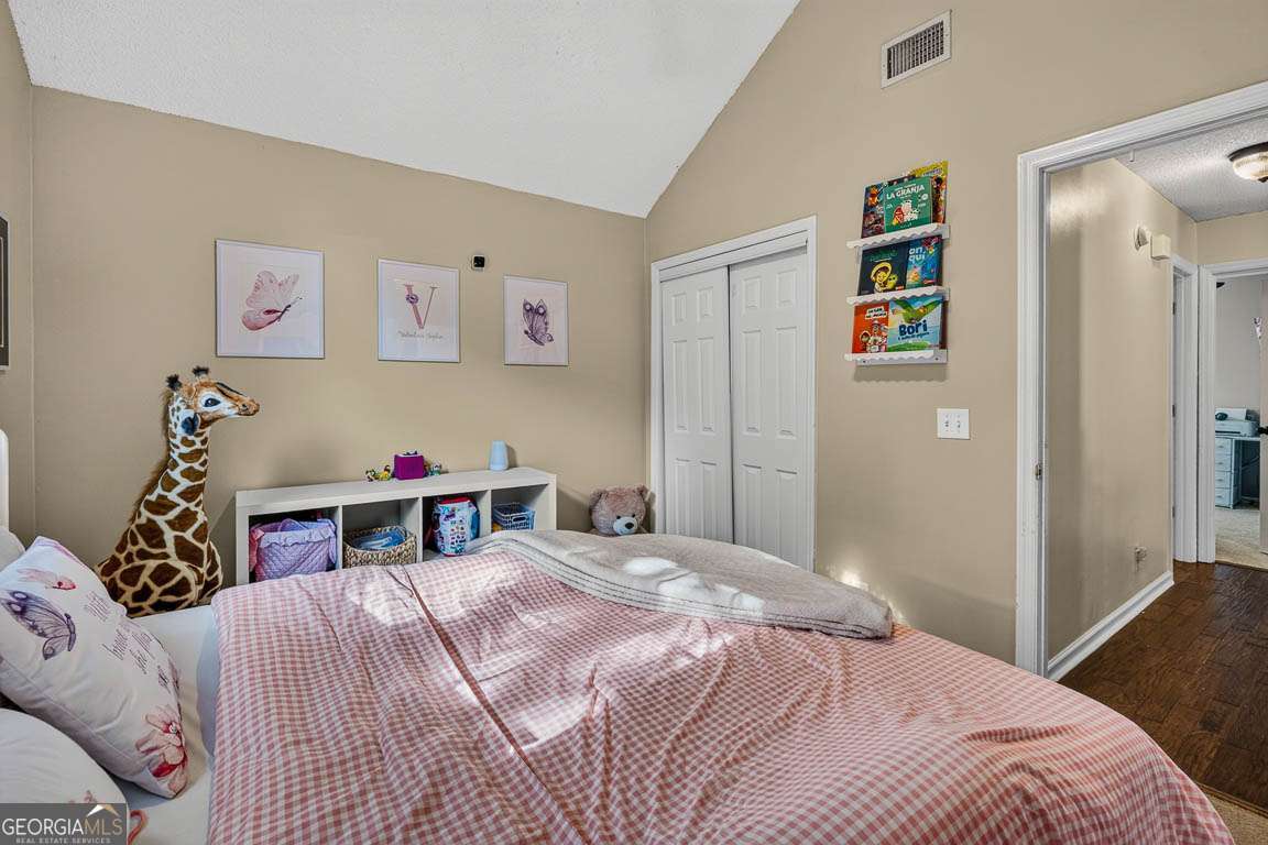 312 E Hallowes Drive Property Photo 31