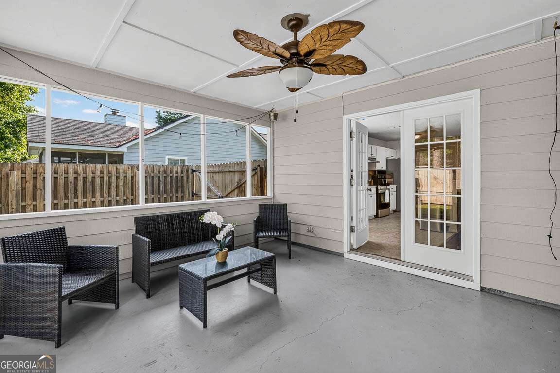 312 E Hallowes Drive Property Photo 34