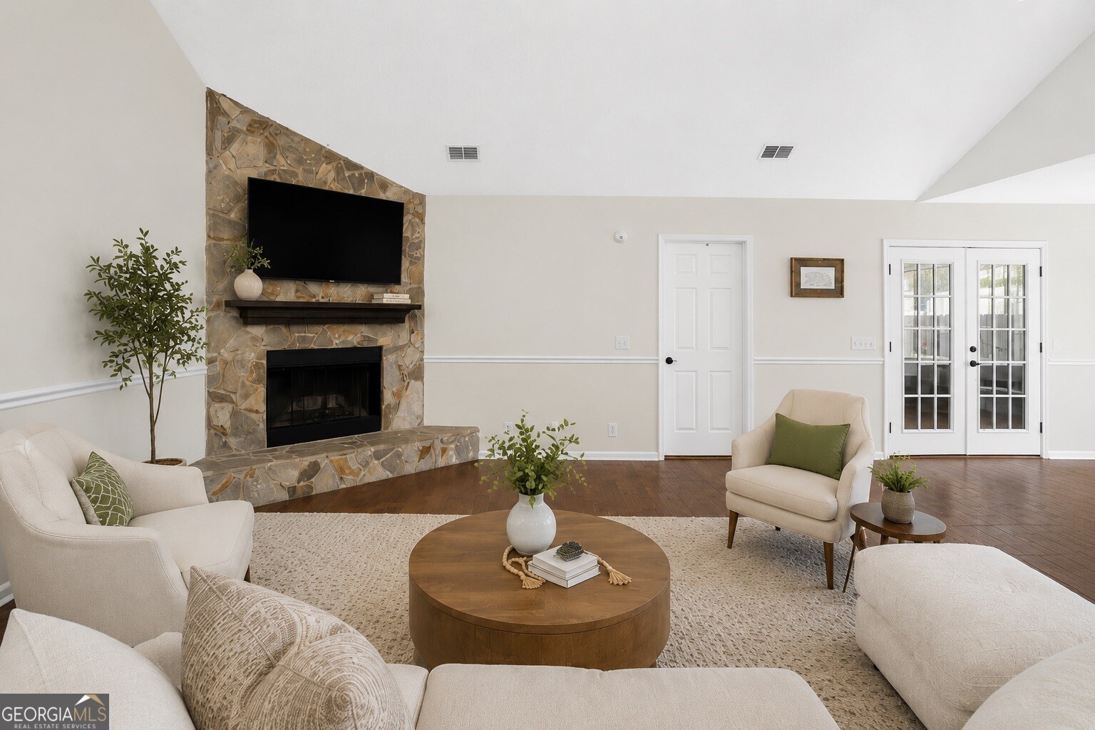 312 E Hallowes Drive Property Photo 42