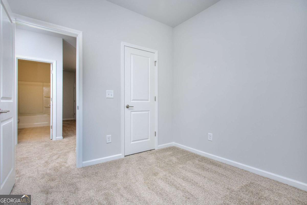 113 Greenview Court Property Photo 27
