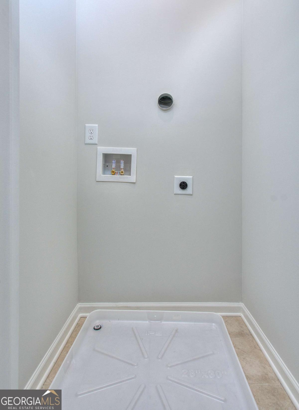 113 Greenview Court Property Photo 28