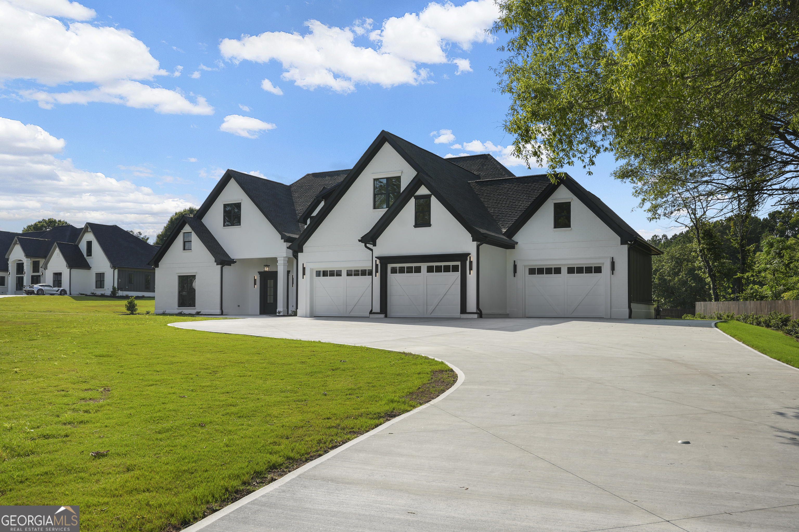 2376 Wall Road Property Photo 3