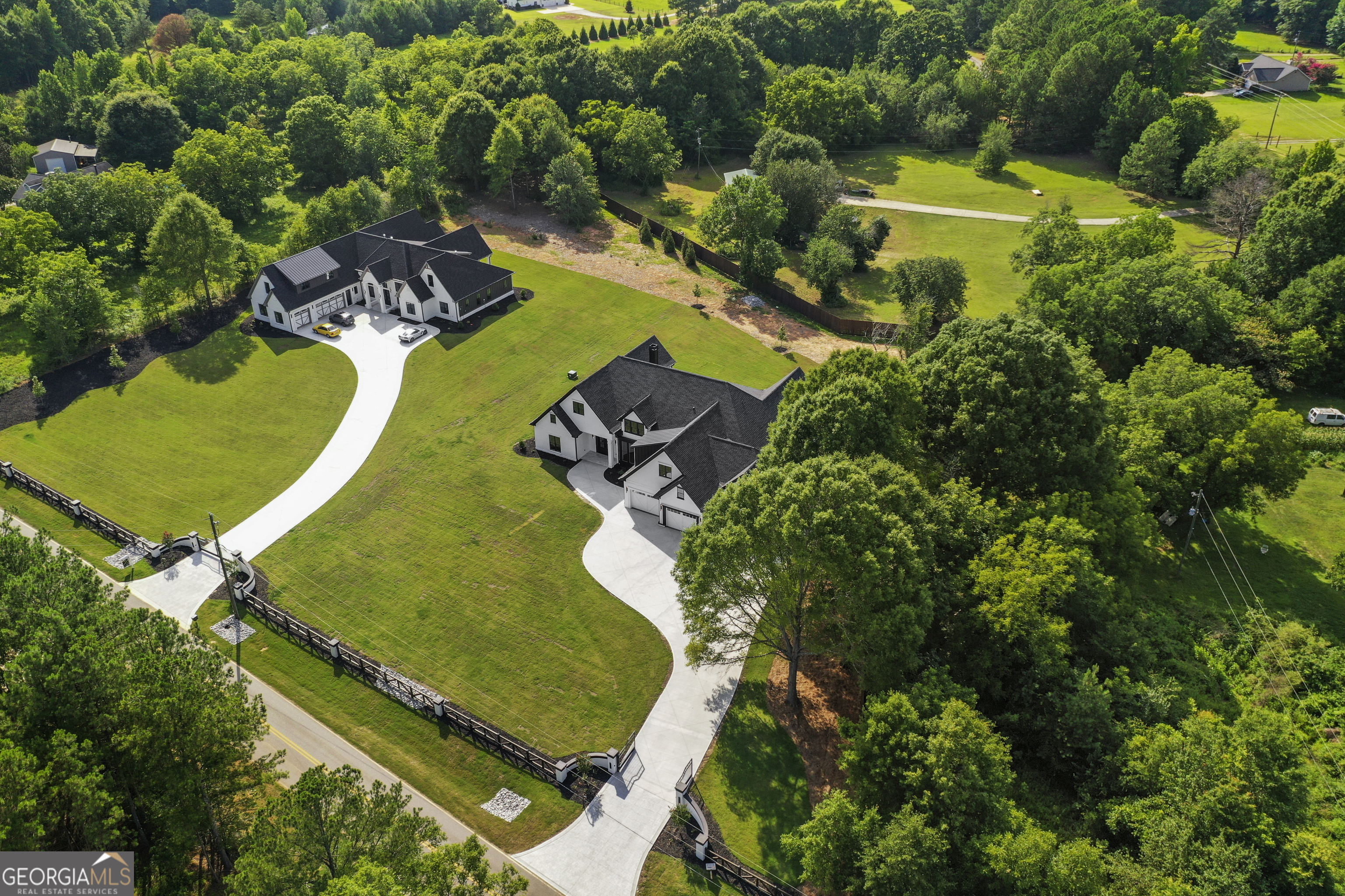 2376 Wall Road Property Photo 8
