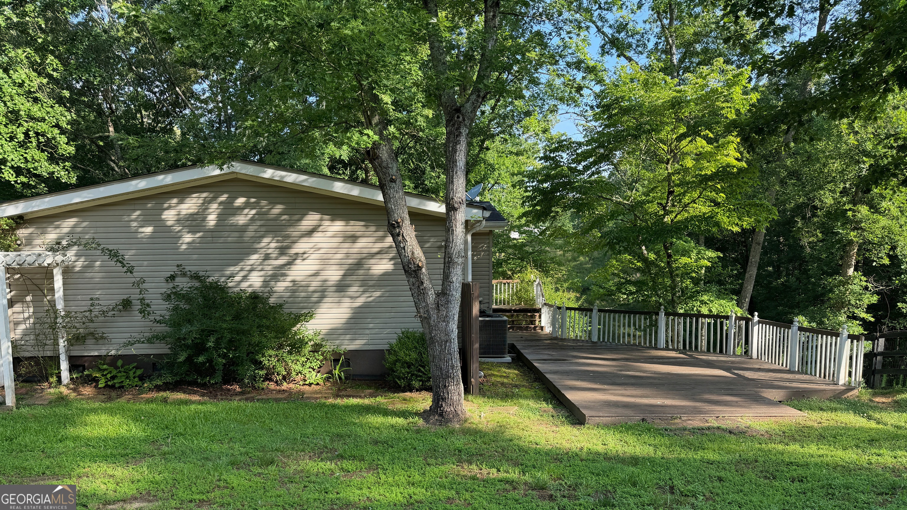 7911 Belton Bridge Road Property Photo 10