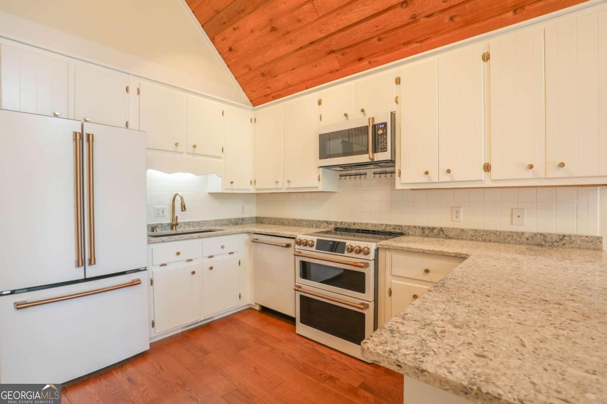 129 Southshore Road Ne Property Photo 8
