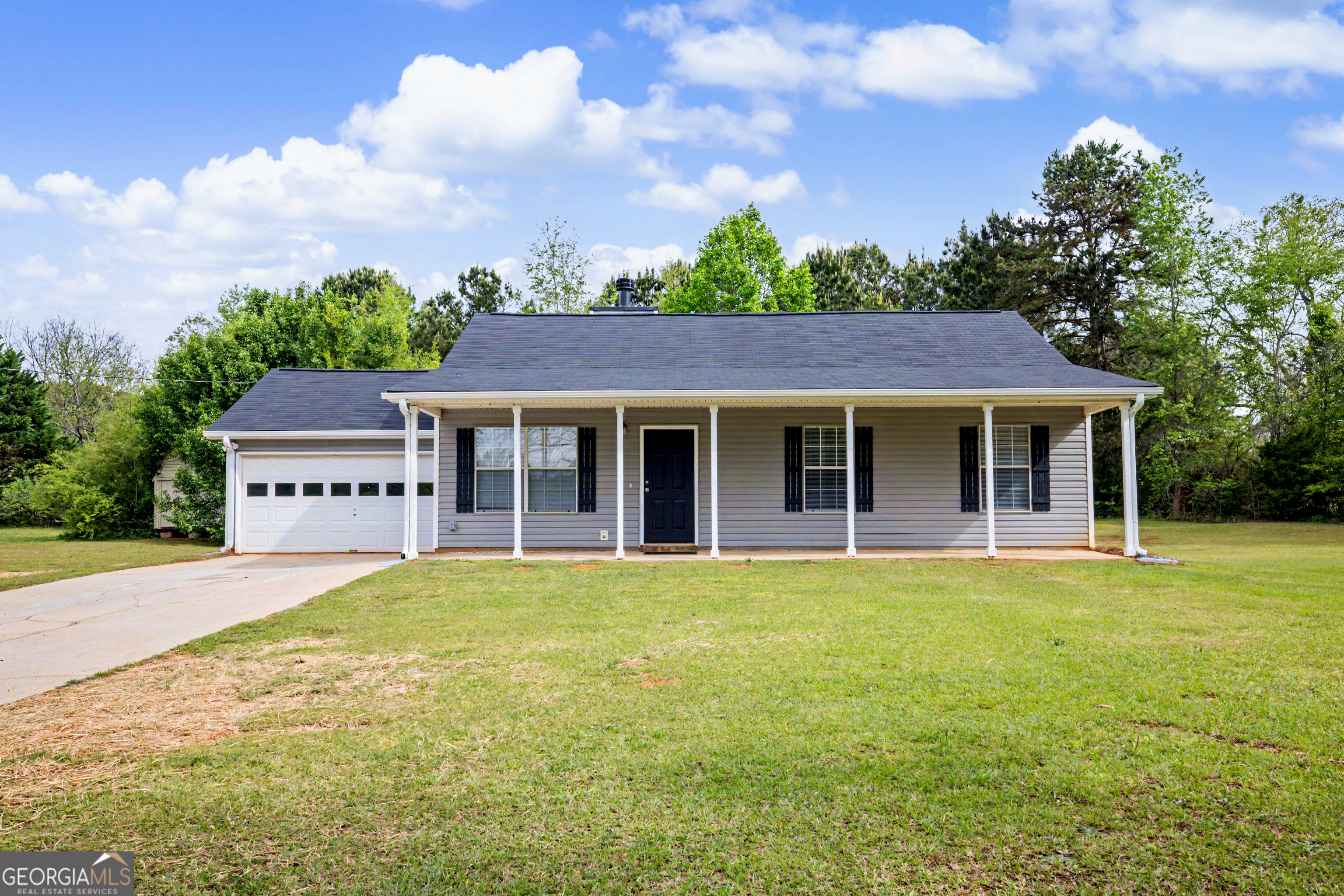 613 Coan Drive Property Photo 1