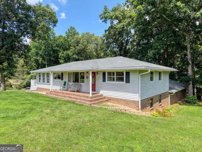 52 Farner-Plott Drive Property Photo 1
