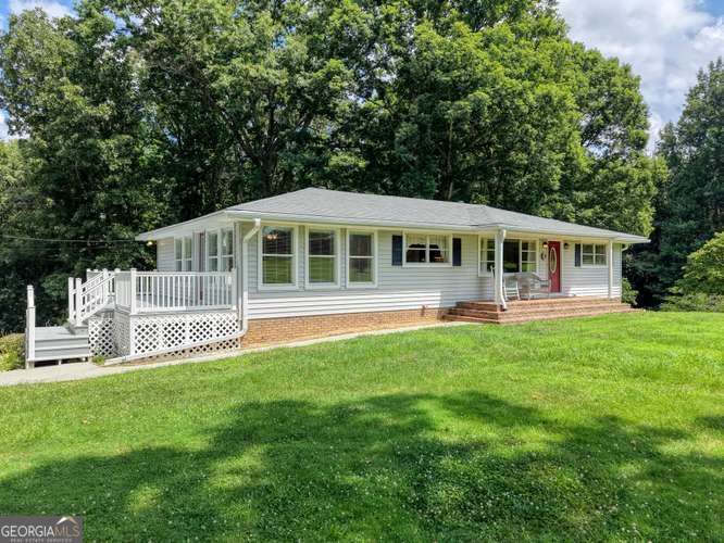 52 Farner-plott Drive Property Photo 2