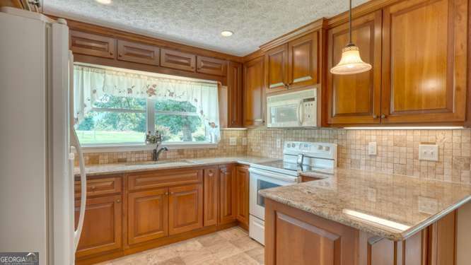 52 Farner-plott Drive Property Photo 9