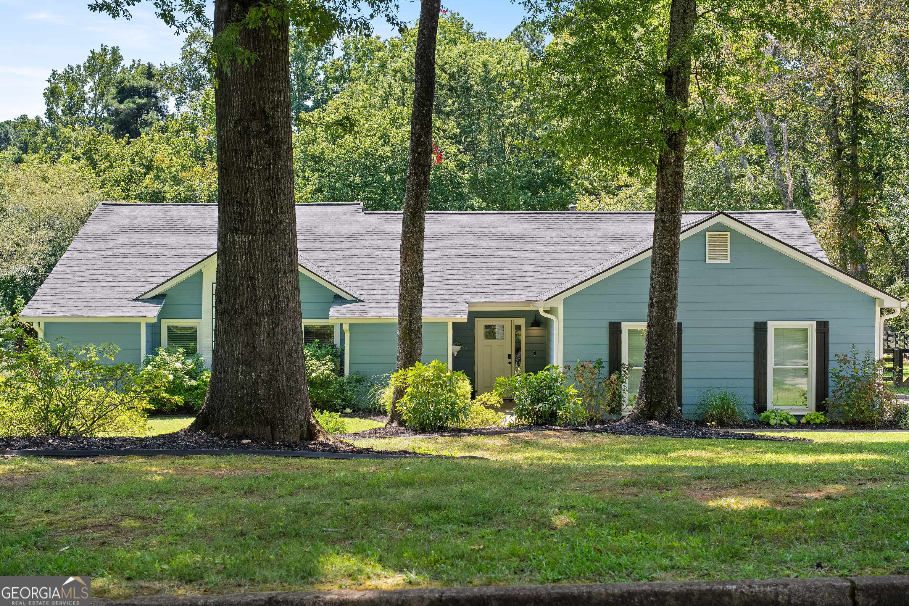 3120 Maple Lane Property Photo 5