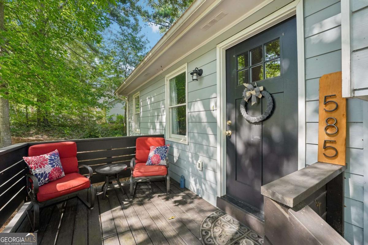 585 Westchester Circle SW Property Photo 1