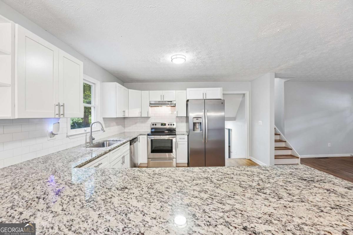 585 Westchester Circle Sw Property Photo 17