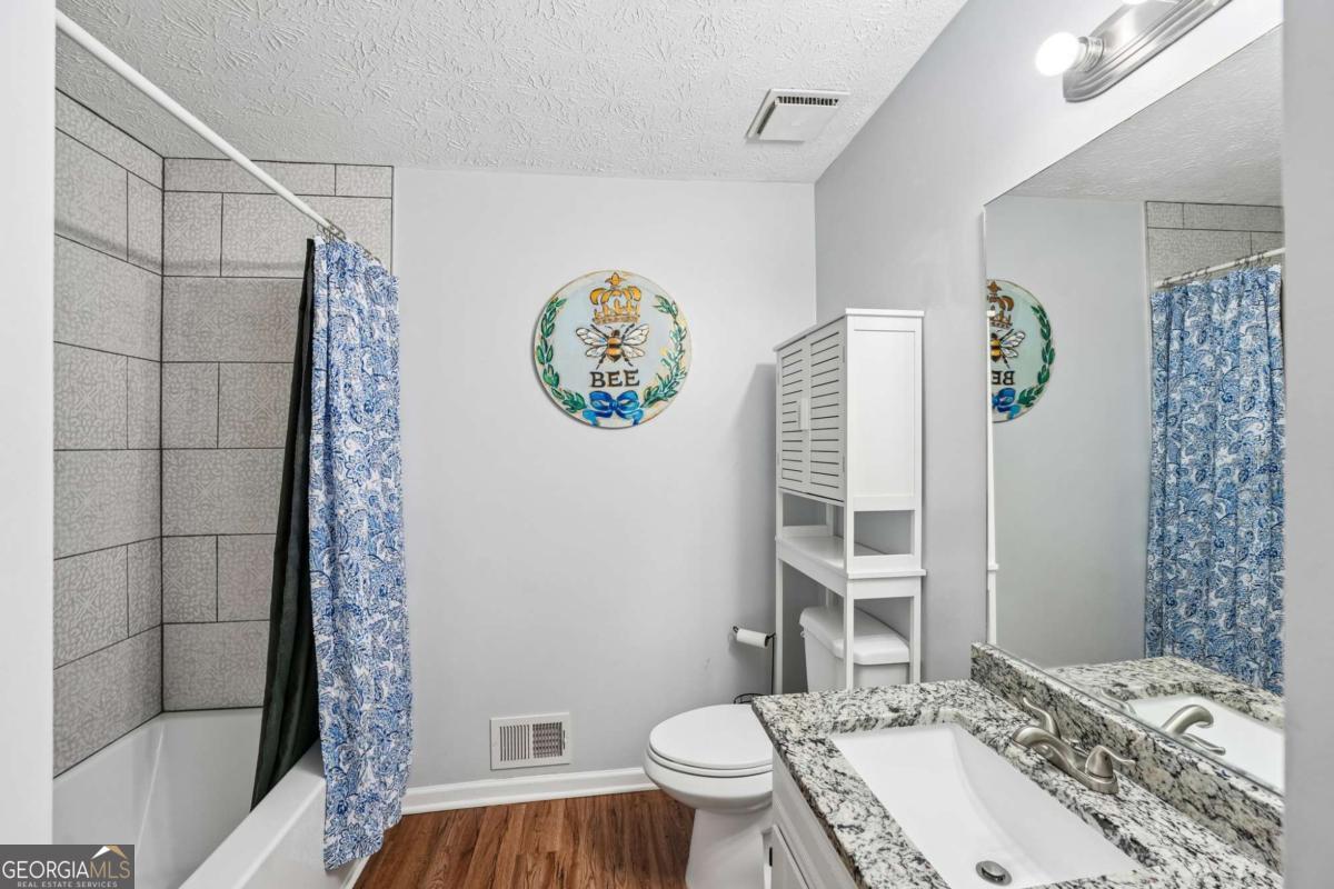 585 Westchester Circle Sw Property Photo 24