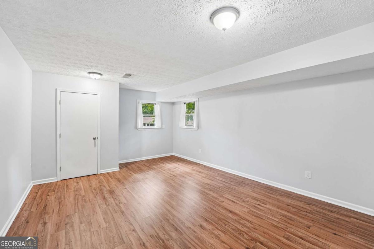 585 Westchester Circle Sw Property Photo 32