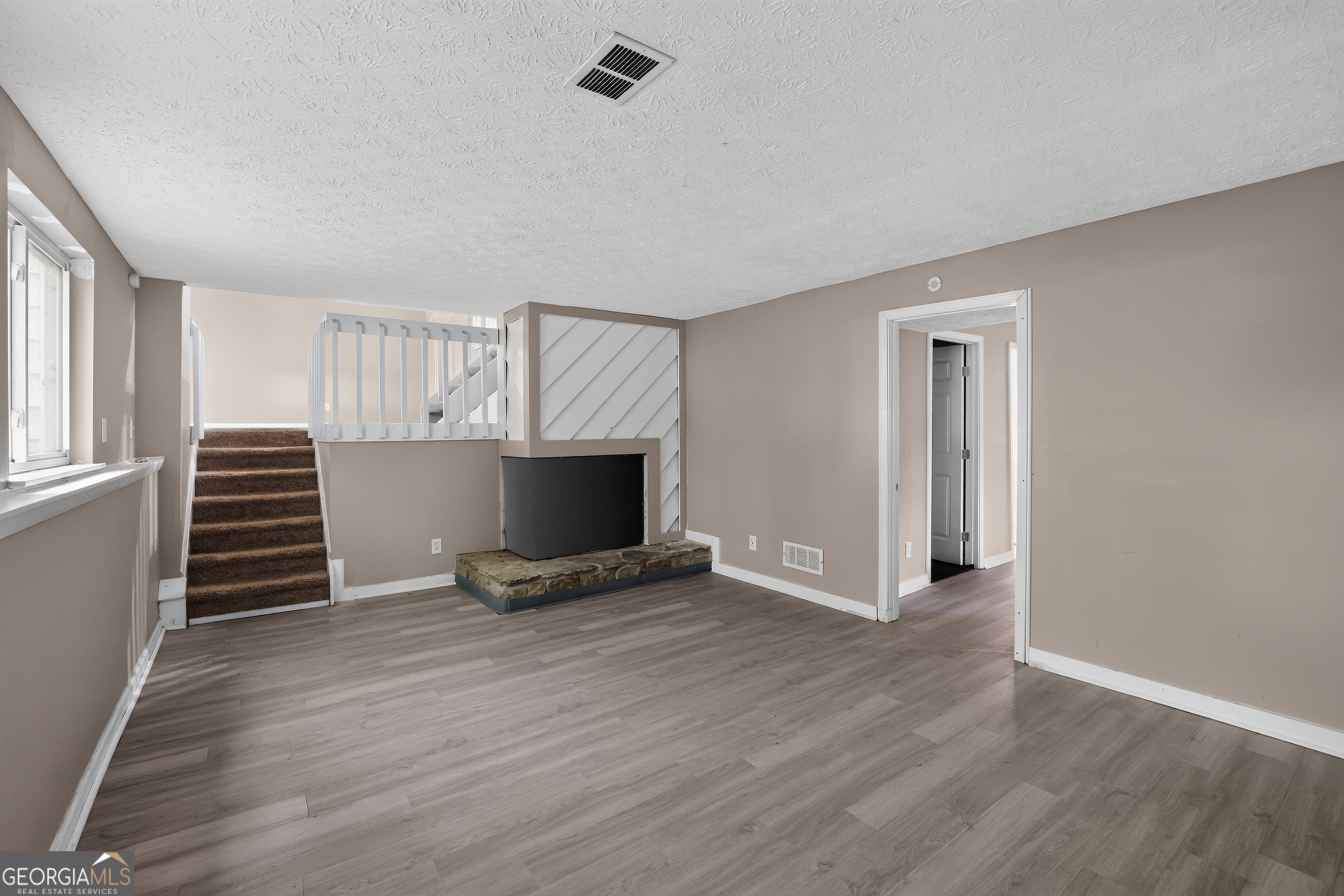 5105 Stone Trace Property Photo 10