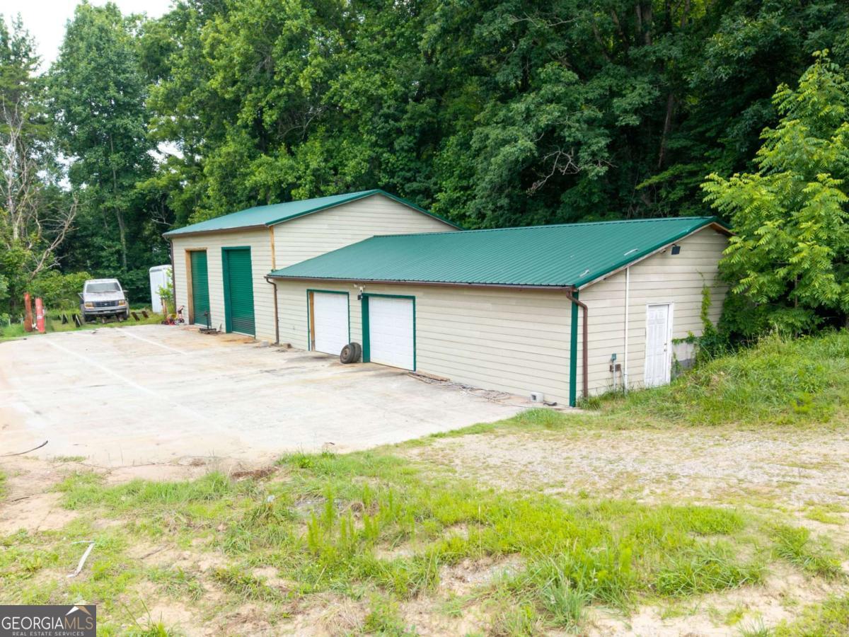 905 State Hwy 66 Property Photo 16