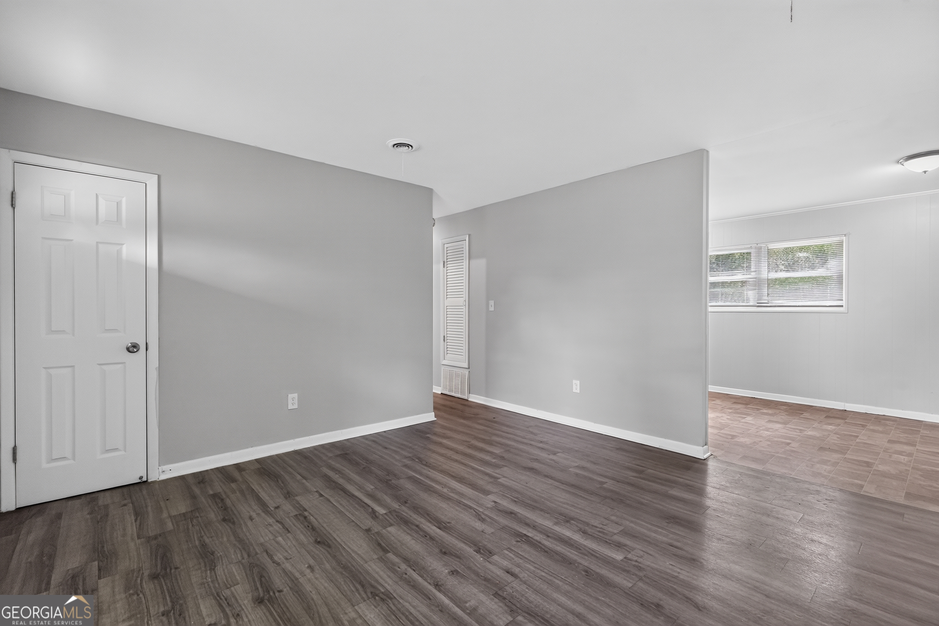 2604 Massoit Court Property Photo 5