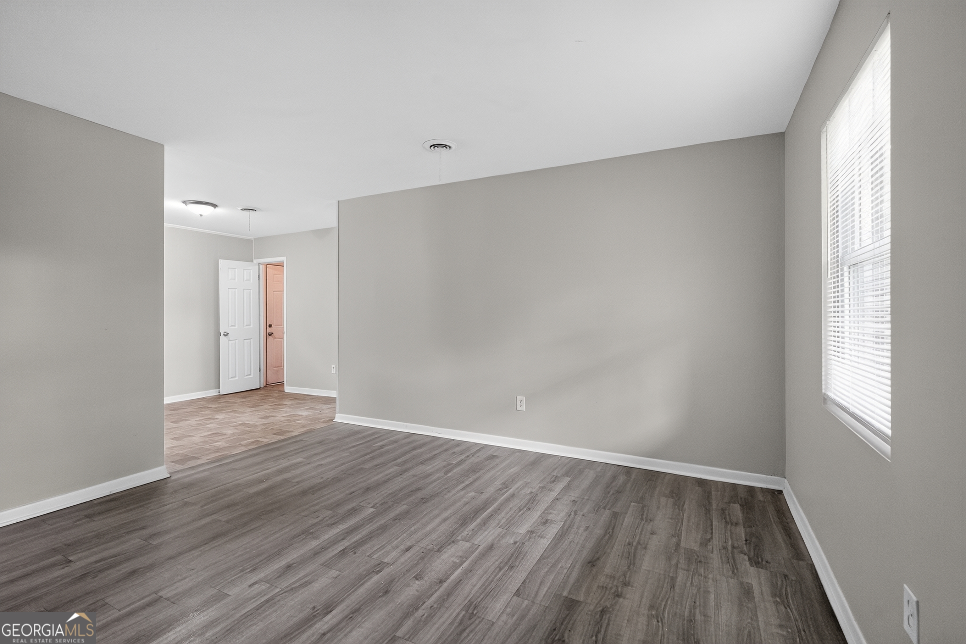 2604 Massoit Court Property Photo 6