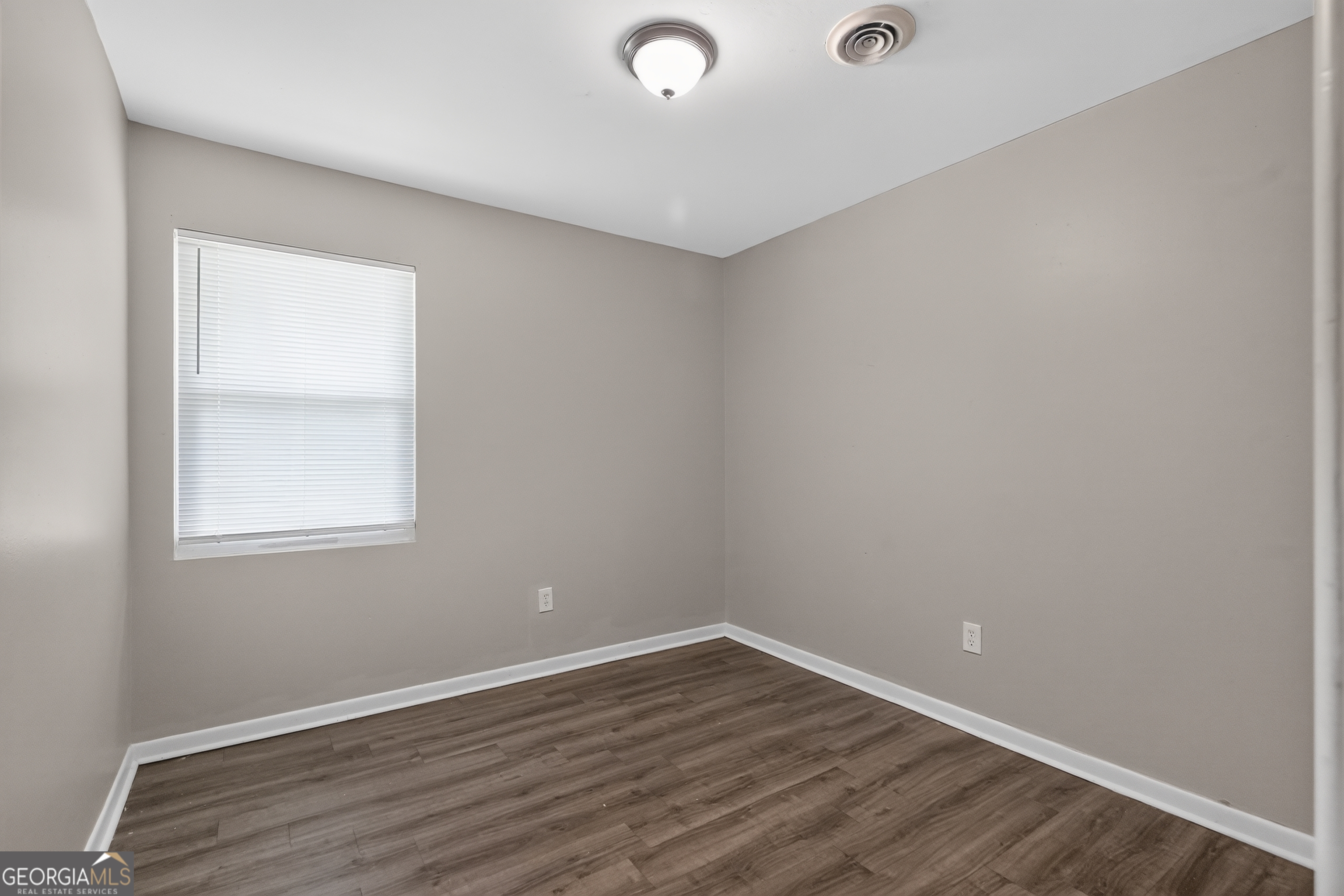 2604 Massoit Court Property Photo 24