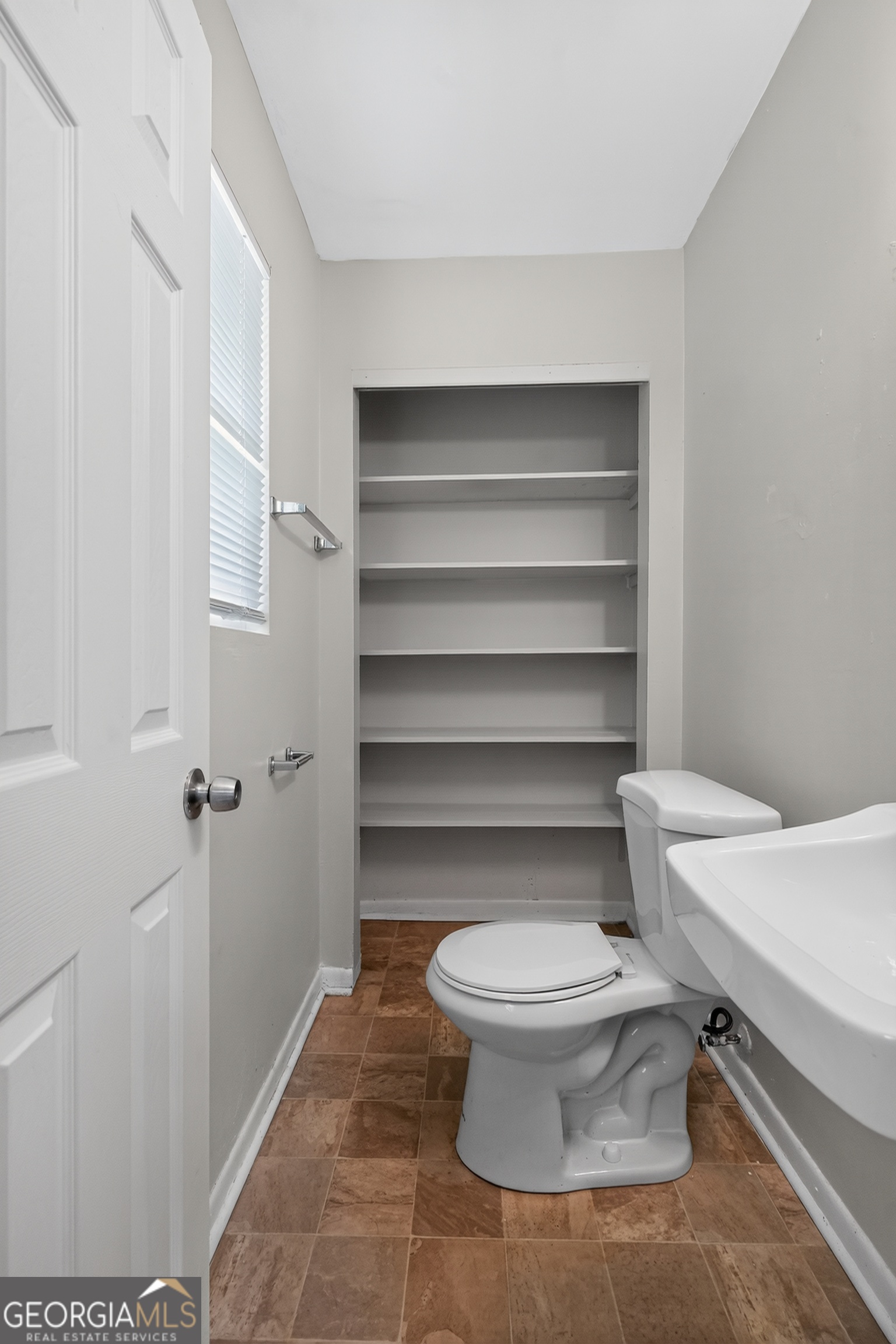2604 Massoit Court Property Photo 27