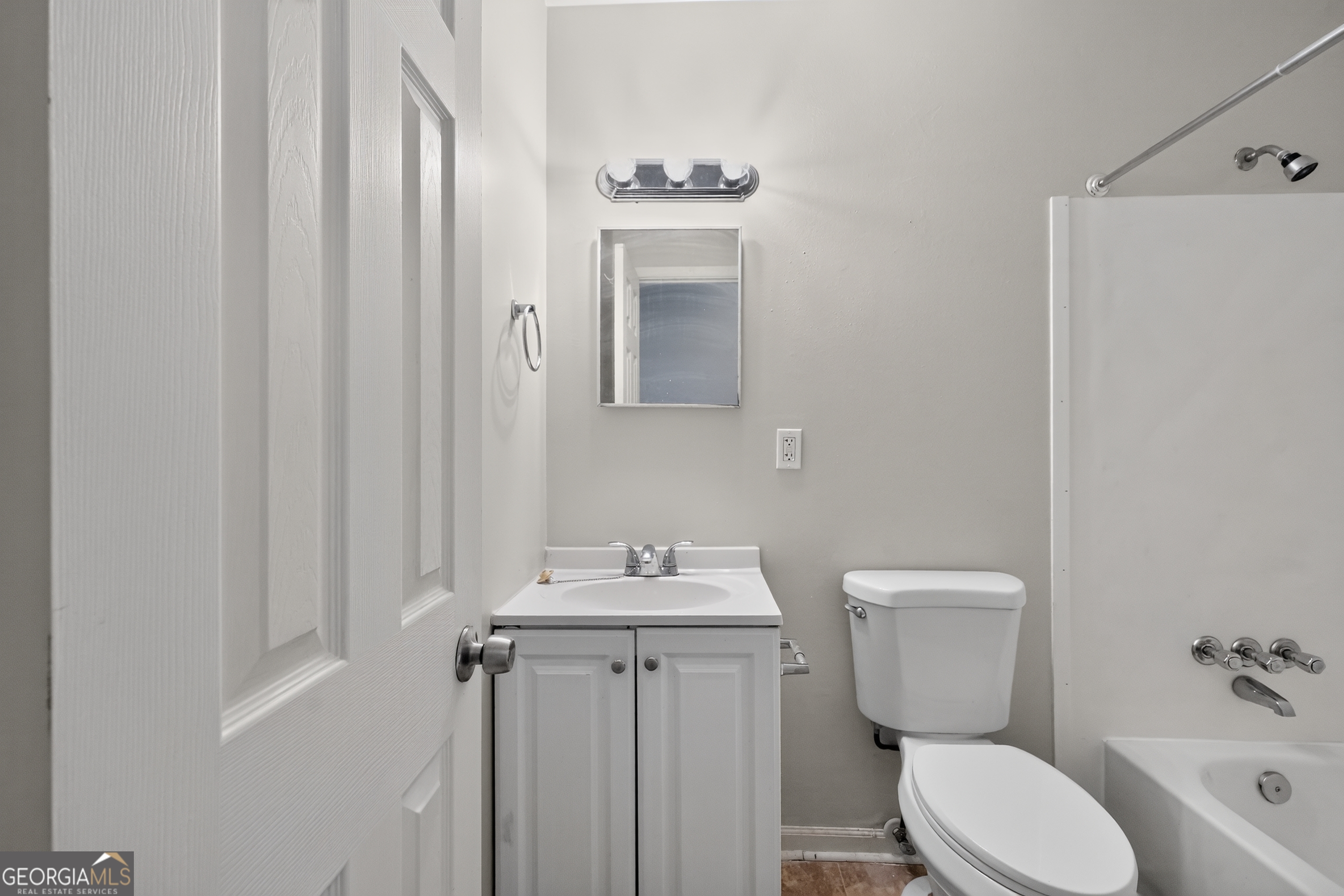 2604 Massoit Court Property Photo 29
