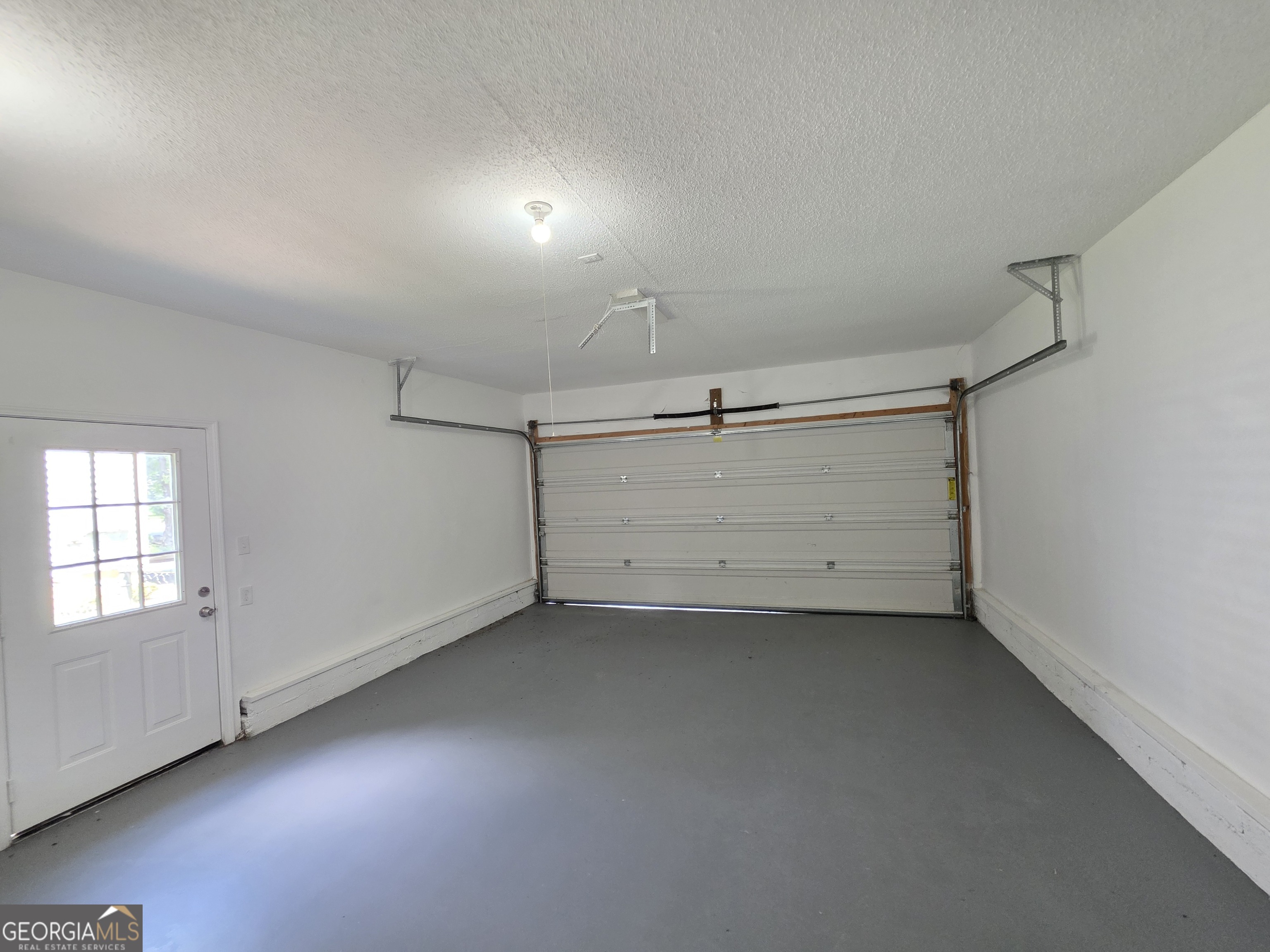 232 Hampton Drive Property Photo 4