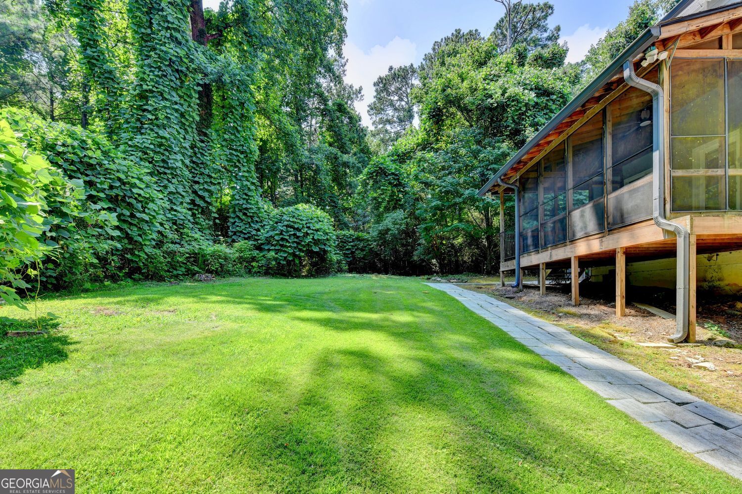 5730 Elm Tree Drive Property Photo 4