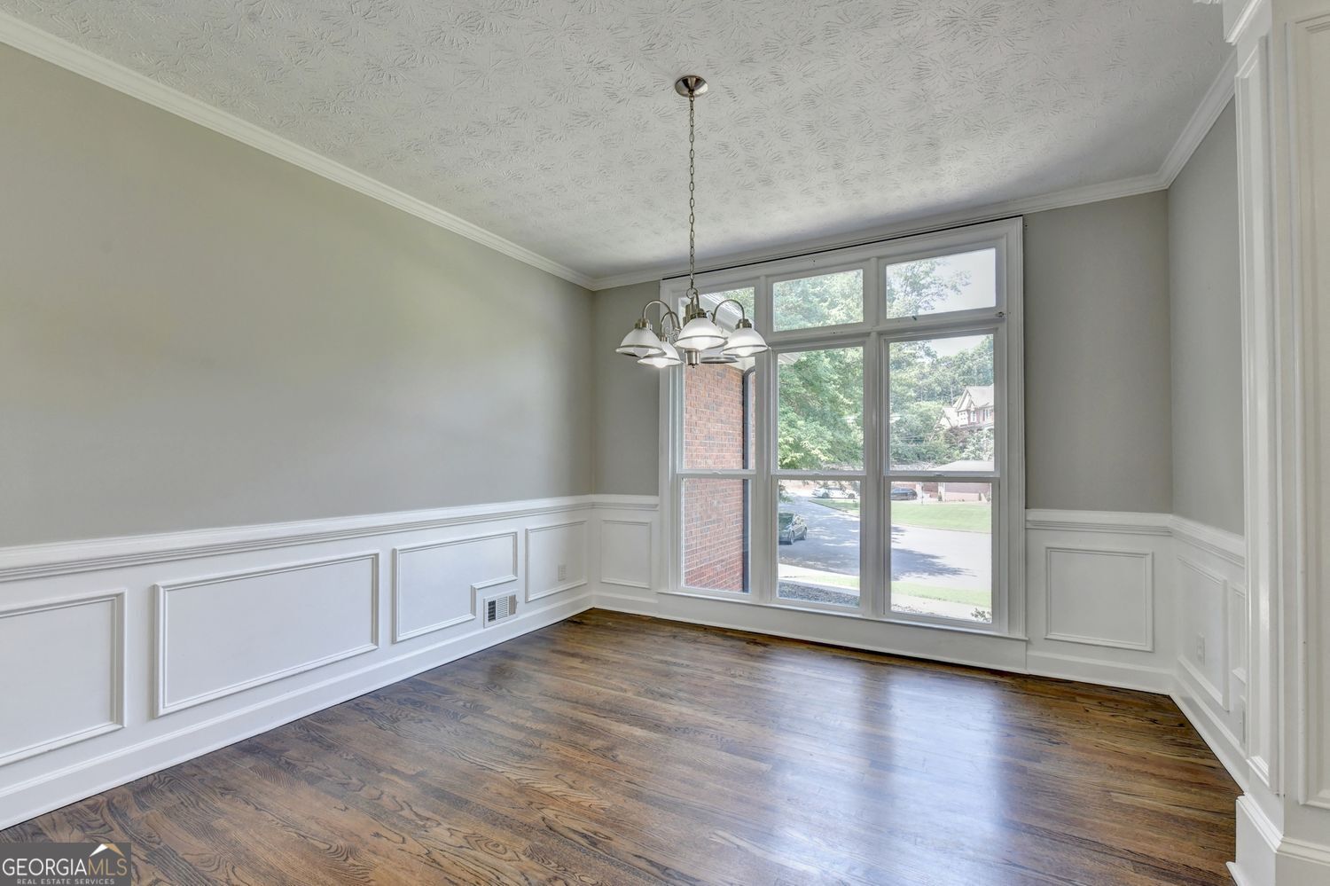 5730 Elm Tree Drive Property Photo 9