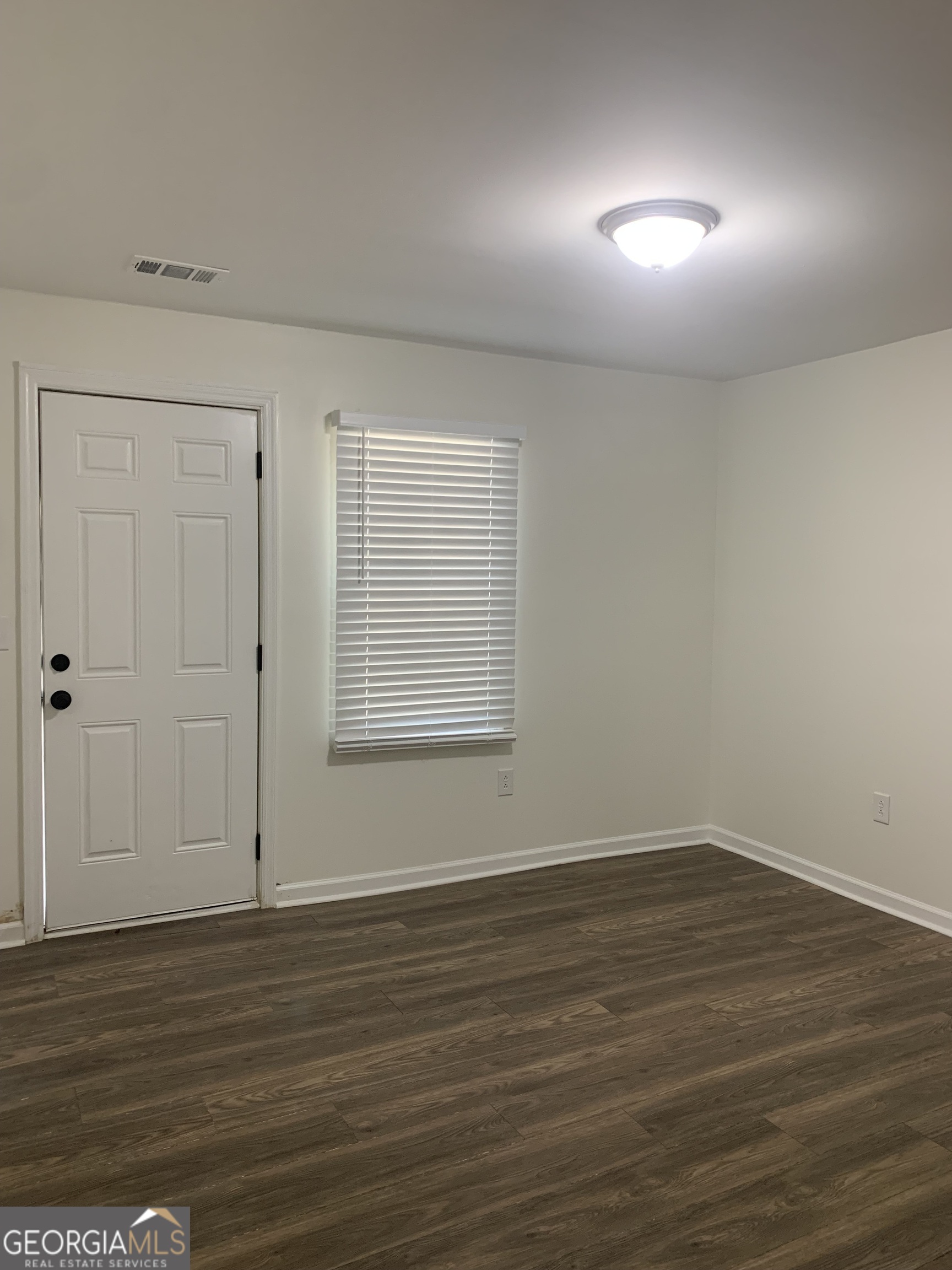 675 N Main Street Property Photo 12