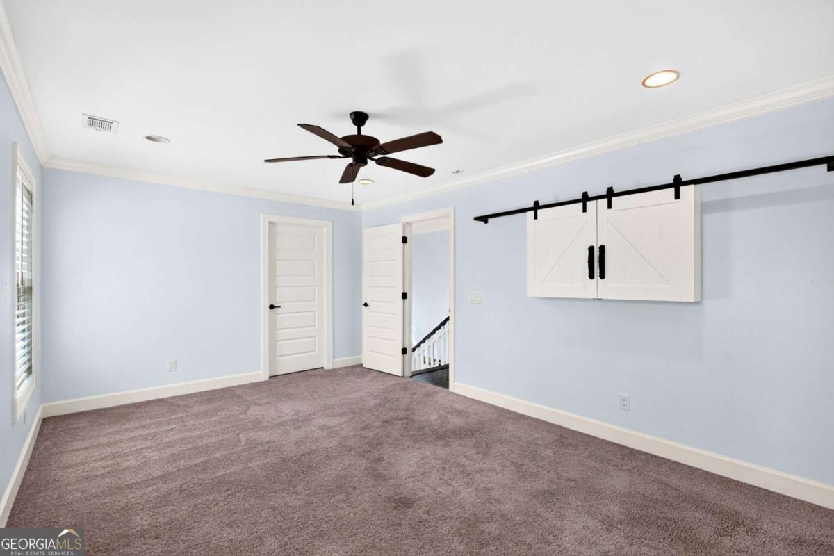 2 White Oak Lane Property Photo 31