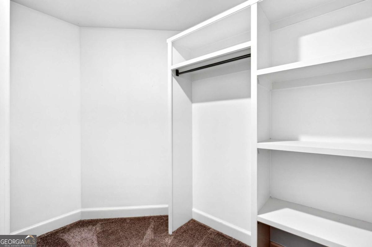 2 White Oak Lane Property Photo 35