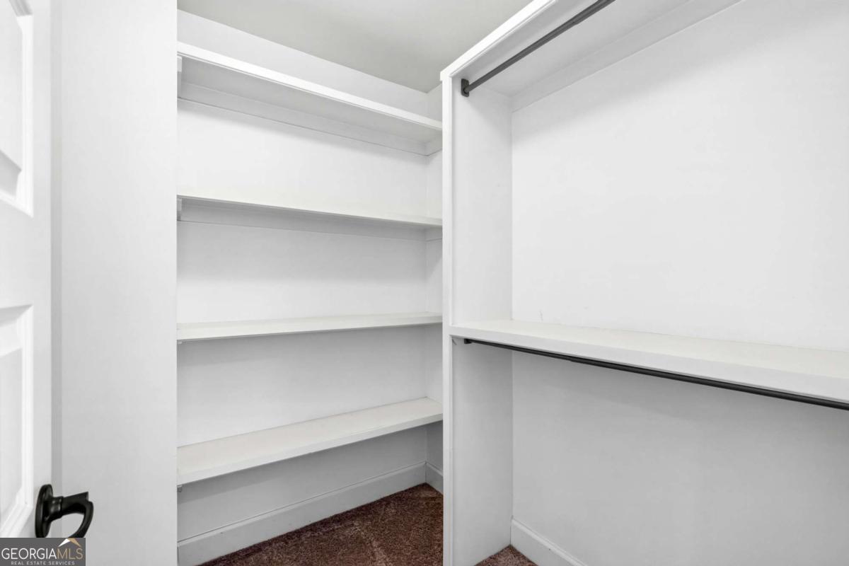 2 White Oak Lane Property Photo 36
