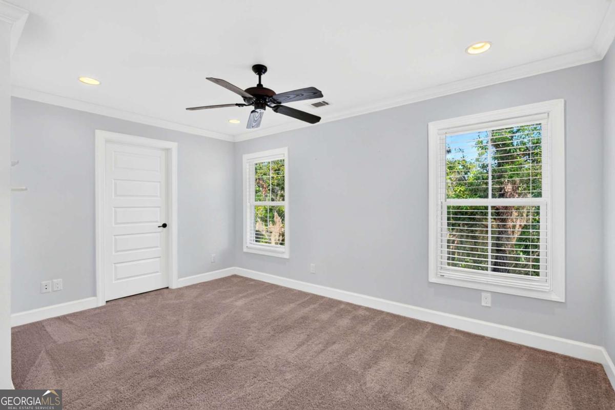 2 White Oak Lane Property Photo 38
