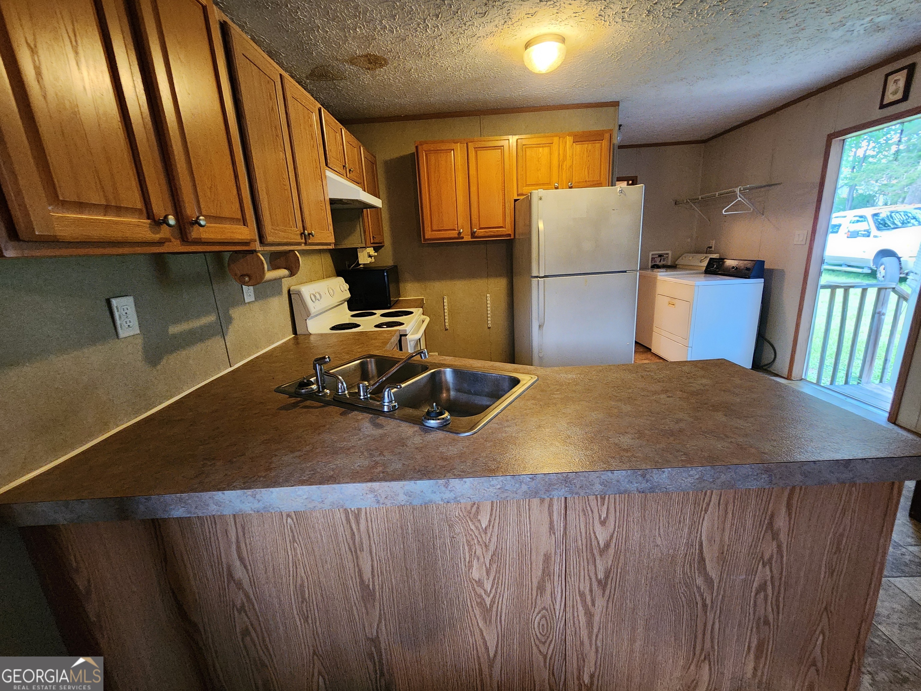 140 Maple Drive Property Photo 14