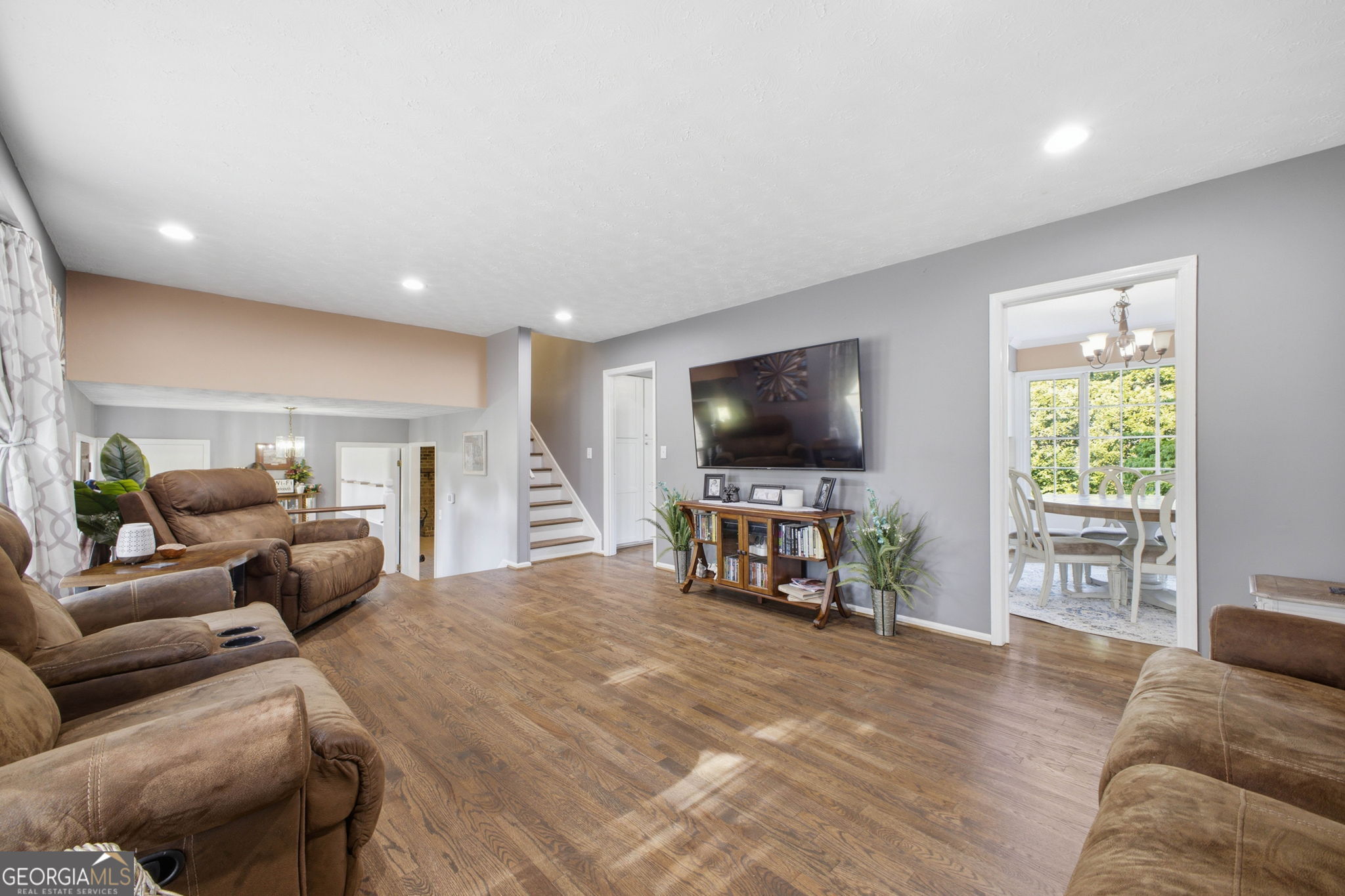43 Ridgeview Drive Se Property Photo 4
