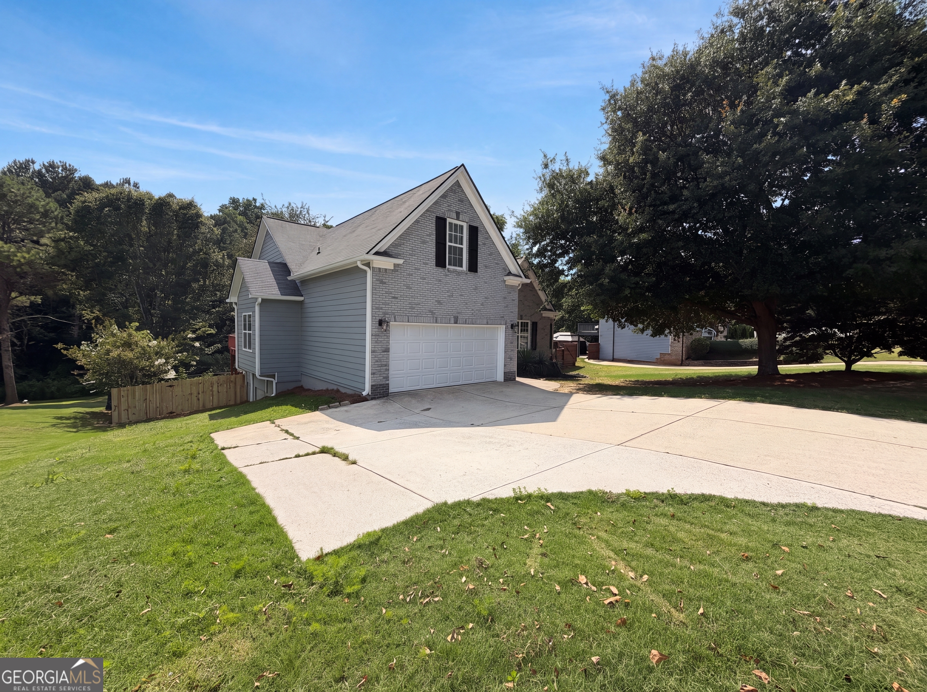 1240 Platinum Drive Property Photo 6
