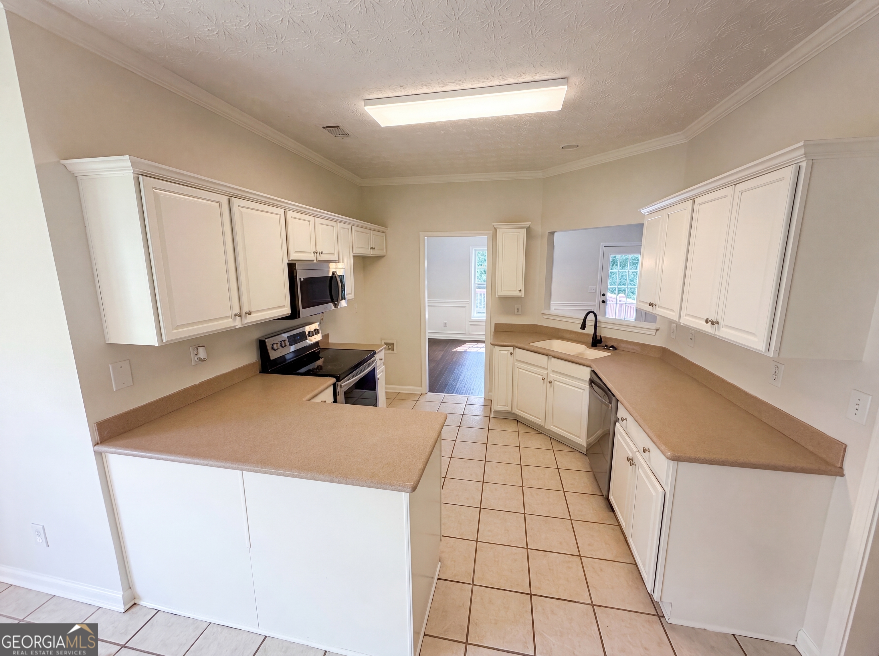 1240 Platinum Drive Property Photo 13