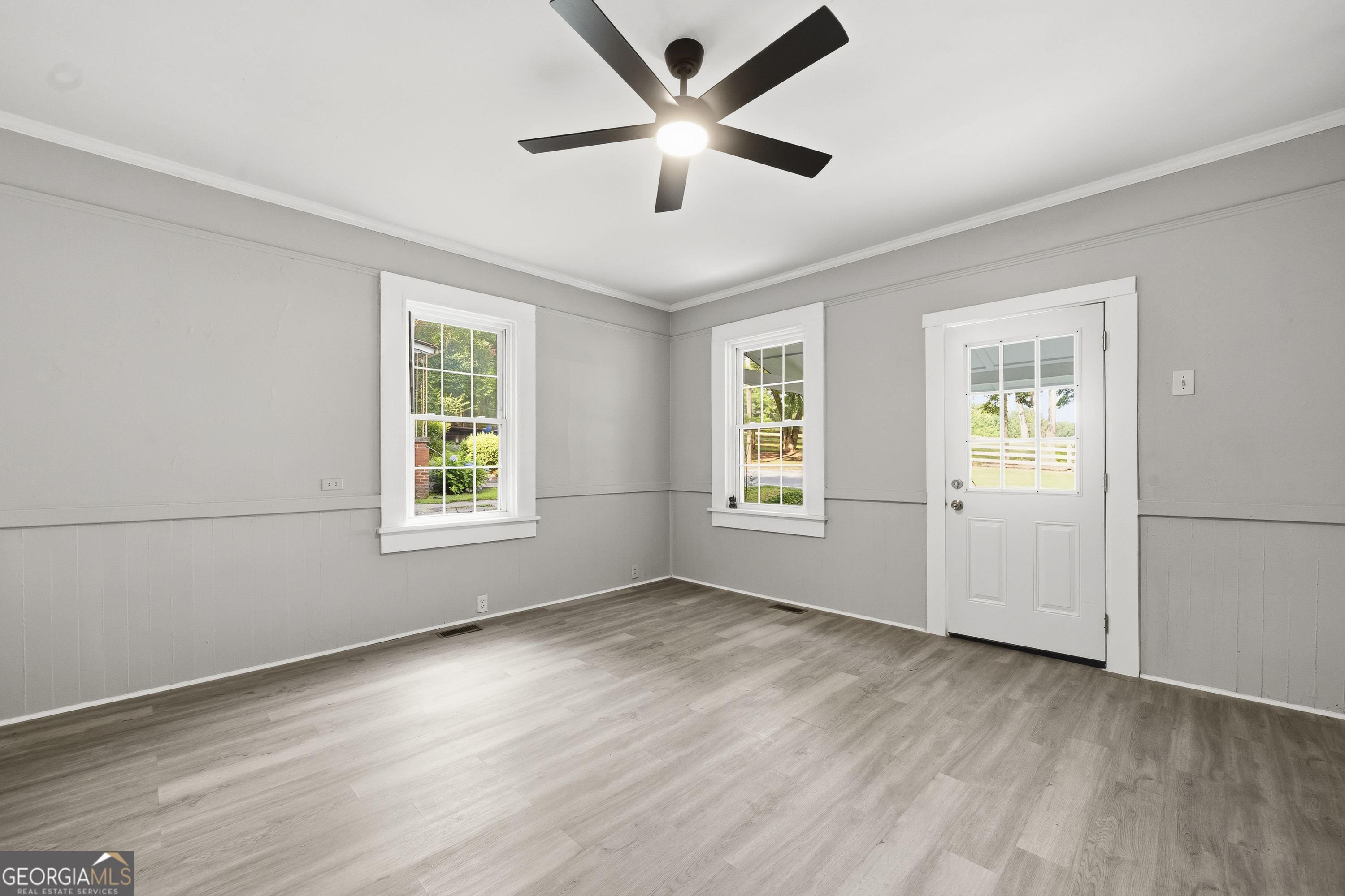 207 N Laurel Avenue Property Photo 17