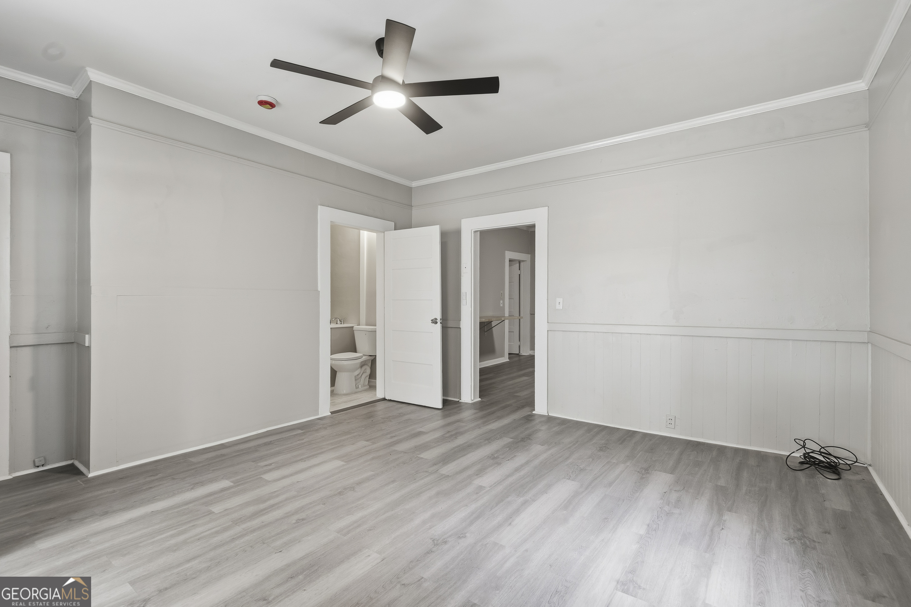 207 N Laurel Avenue Property Photo 18