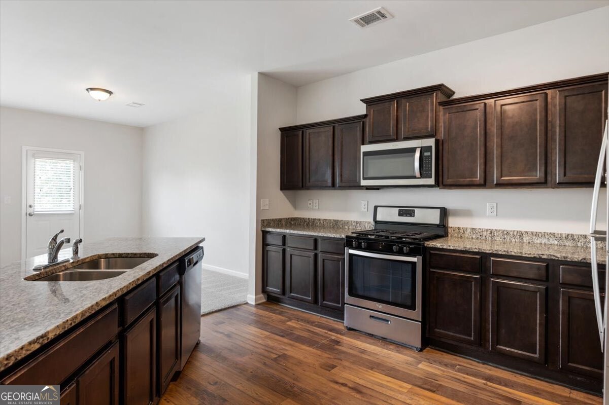 703 Independence Avenue Property Photo 15