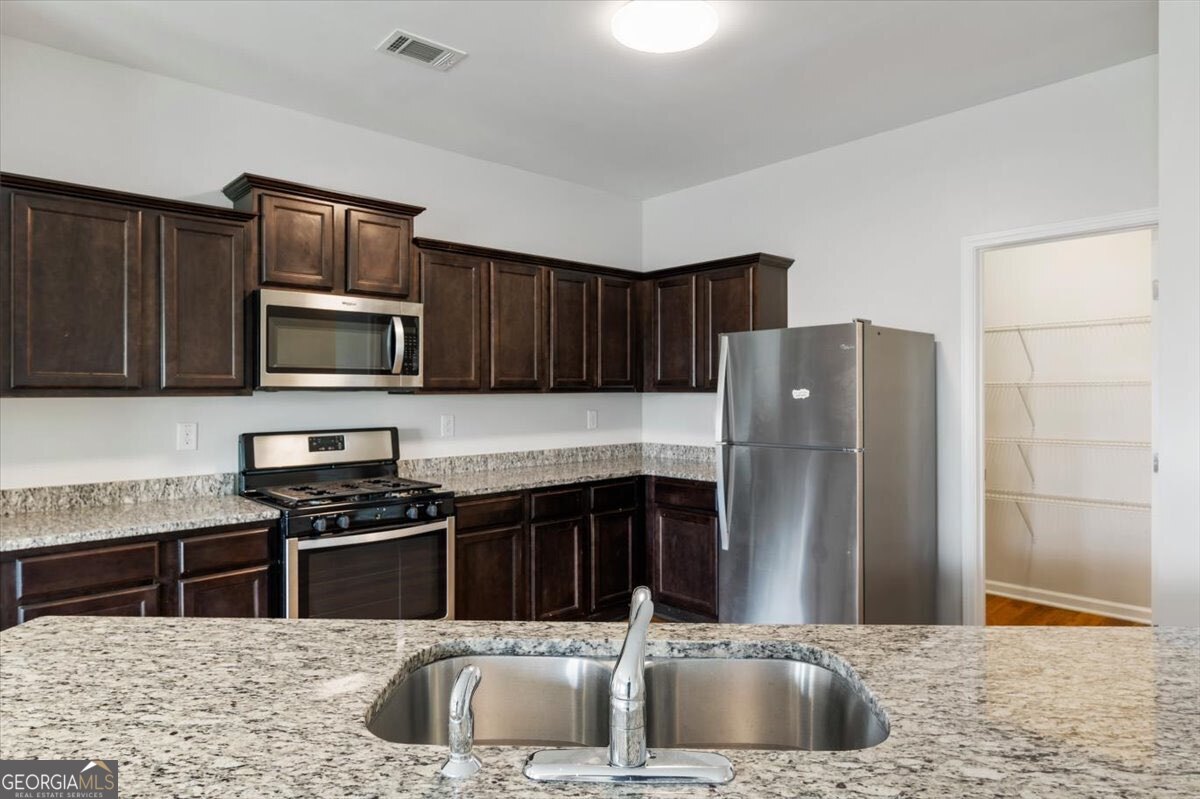 703 Independence Avenue Property Photo 17