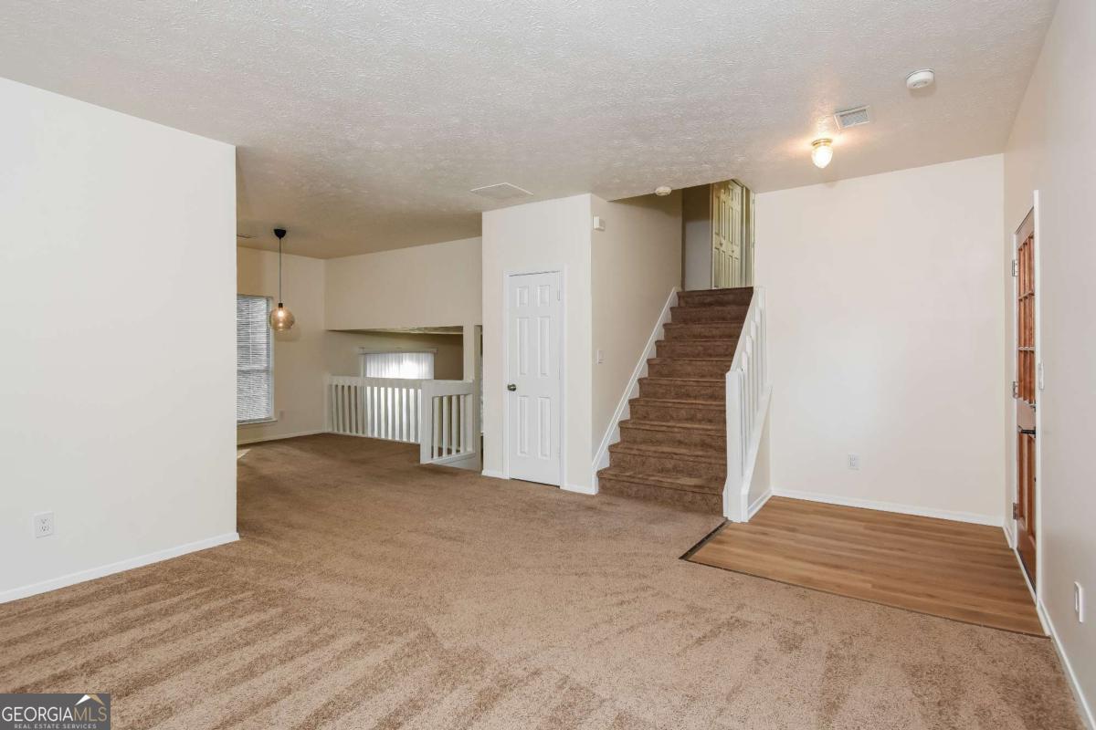1671 Spindle Court Property Photo 3