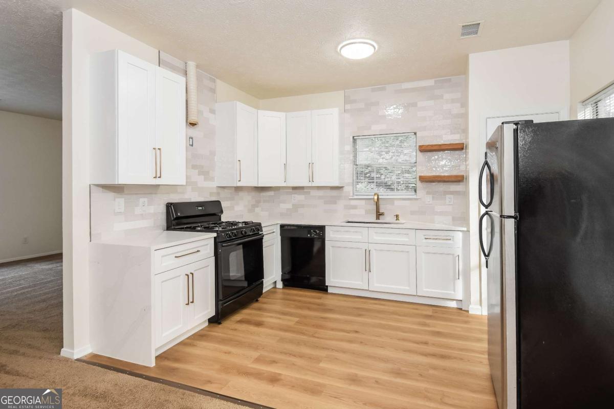 1671 Spindle Court Property Photo 7